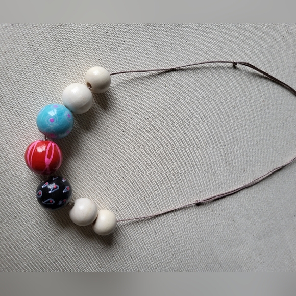 New handmade Necklace and earrings set - Picture 5 of 7